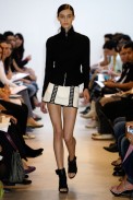 desfiles-pedrolourenco-saopauloverao2006rtw-106