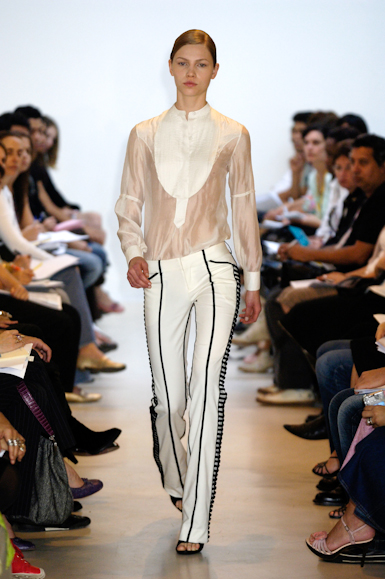 desfiles-pedrolourenco-saopauloverao2006rtw-108