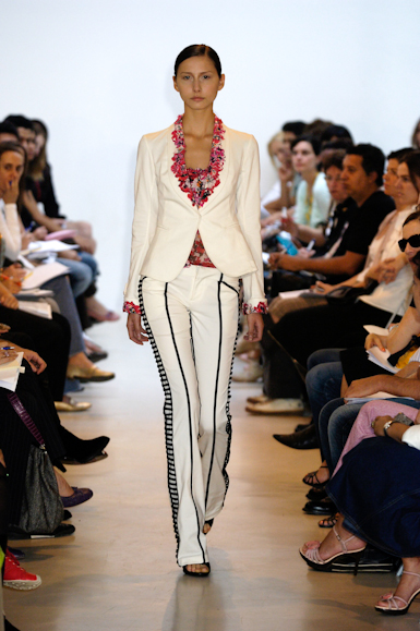 desfiles-pedrolourenco-saopauloverao2006rtw-109