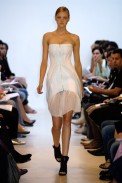 desfiles-pedrolourenco-saopauloverao2006rtw-121