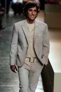 desfiles-ricardoalmeida-saopauloverao2006rtw-102