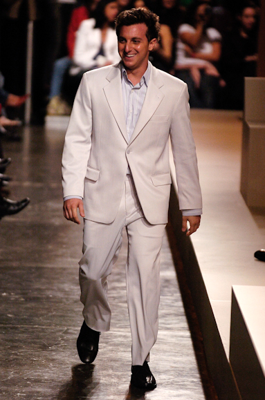 desfiles-ricardoalmeida-saopauloverao2006rtw-105