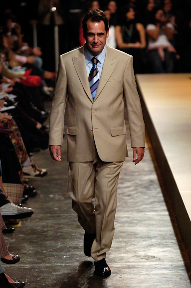 desfiles-ricardoalmeida-saopauloverao2006rtw-112