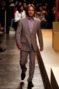 desfiles-ricardoalmeida-saopauloverao2006rtw-120