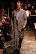 desfiles-ricardoalmeida-saopauloverao2006rtw-122