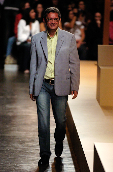 desfiles-ricardoalmeida-saopauloverao2006rtw-123