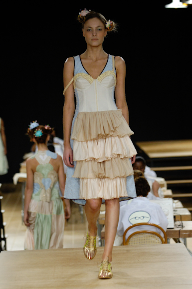 desfiles-ronaldofraga-saopauloverao2006rtw-122
