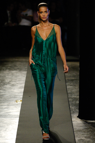 desfiles-zoomp-saopauloverao2006rtw-144