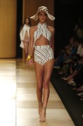 desfiles-animale-rioverao2006rtw-108