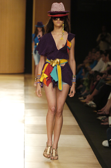 desfiles-animale-rioverao2006rtw-119