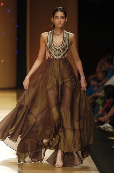 desfiles-animale-rioverao2006rtw-130