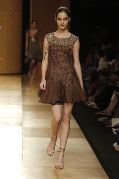 desfiles-animale-rioverao2006rtw-134