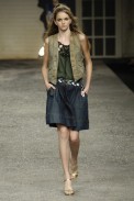 desfiles-colcci-rioverao2006rtw-107
