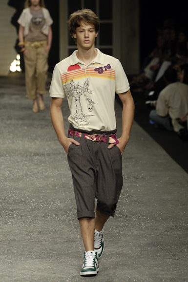 desfiles-colcci-rioverao2006rtw-111