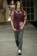 desfiles-colcci-rioverao2006rtw-114