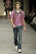 desfiles-colcci-rioverao2006rtw-117