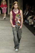 desfiles-colcci-rioverao2006rtw-123