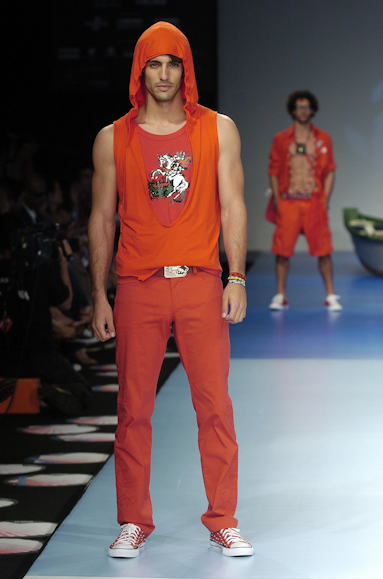 desfiles-complexob-rioverao2006rtw-100