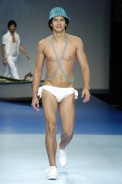 desfiles-complexob-rioverao2006rtw-142