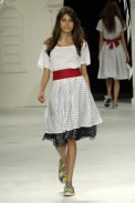 desfiles-gracaottoni-rioverao2006rtw-102