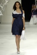 desfiles-gracaottoni-rioverao2006rtw-127