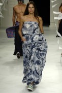 desfiles-gracaottoni-rioverao2006rtw-133