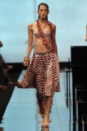 desfiles-lenny-rioverao2006rtw-129