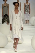 desfiles-mariabonita-rioverao2006rtw-109