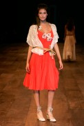 desfiles-mariabonitaextra-rioverao2006rtw-100