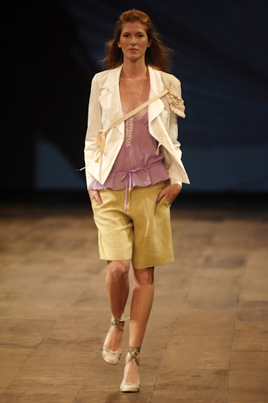 desfiles-mariabonitaextra-rioverao2006rtw-102