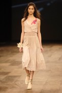 desfiles-mariabonitaextra-rioverao2006rtw-108