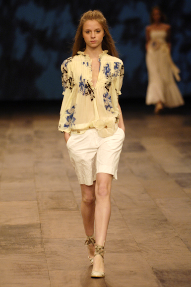 desfiles-mariabonitaextra-rioverao2006rtw-112
