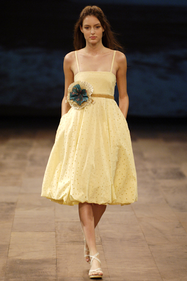desfiles-mariabonitaextra-rioverao2006rtw-114