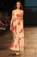 desfiles-mariabonitaextra-rioverao2006rtw-119