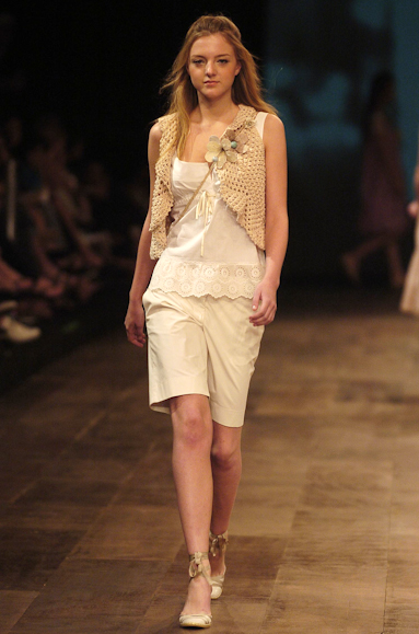 desfiles-mariabonitaextra-rioverao2006rtw-120
