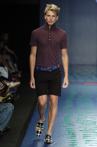 desfiles-oestudio-rioverao2006rtw-104