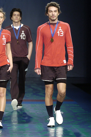 desfiles-oestudio-rioverao2006rtw-111