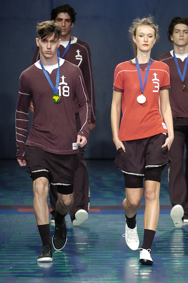 desfiles-oestudio-rioverao2006rtw-112
