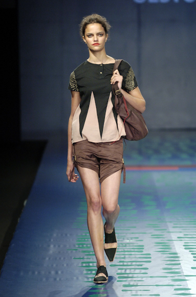 desfiles-oestudio-rioverao2006rtw-120