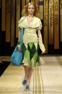 desfiles-patriciavieira-rioverao2006rtw-107