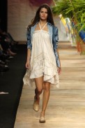desfiles-redley-rioverao2006rtw-103