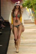 desfiles-redley-rioverao2006rtw-109
