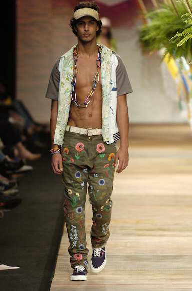 desfiles-redley-rioverao2006rtw-112