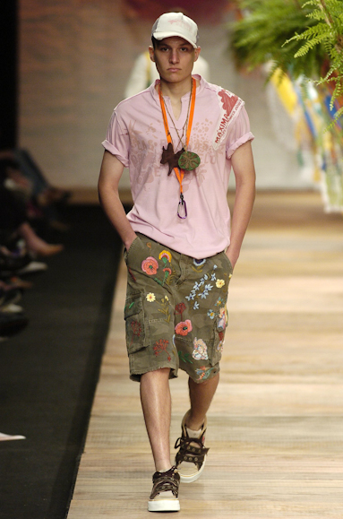 desfiles-redley-rioverao2006rtw-114