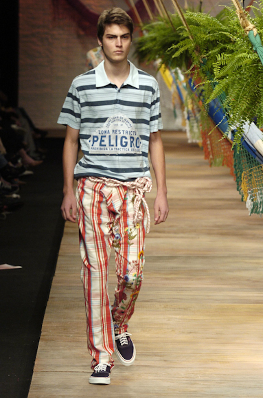 desfiles-redley-rioverao2006rtw-122