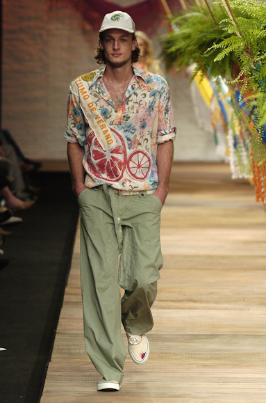 desfiles-redley-rioverao2006rtw-123