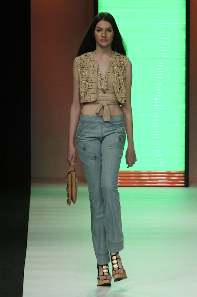 desfiles-walterffw.com.br-rioverao2006rtw-108