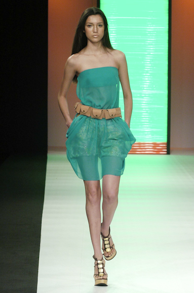 desfiles-walterffw.com.br-rioverao2006rtw-115