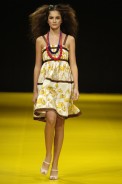desfiles-zigfred-rioverao2006rtw-100
