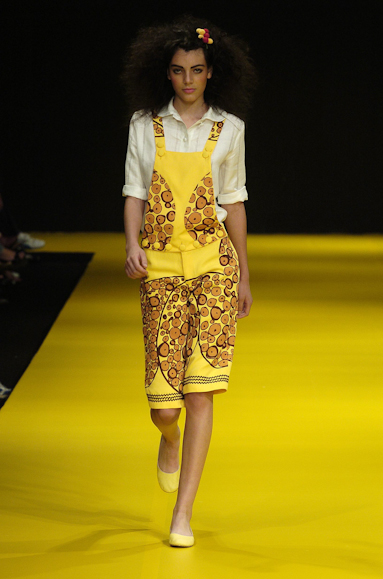 desfiles-zigfred-rioverao2006rtw-106